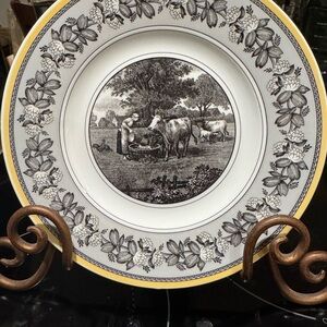 Villeroy & Boch Yellow Rim Farm Scene Plate